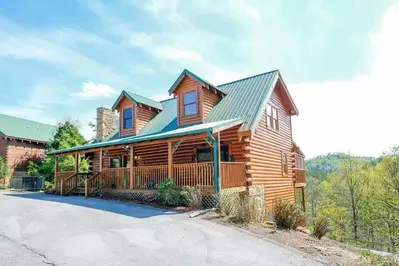 6 bedroom cabin in Pigeon Forge