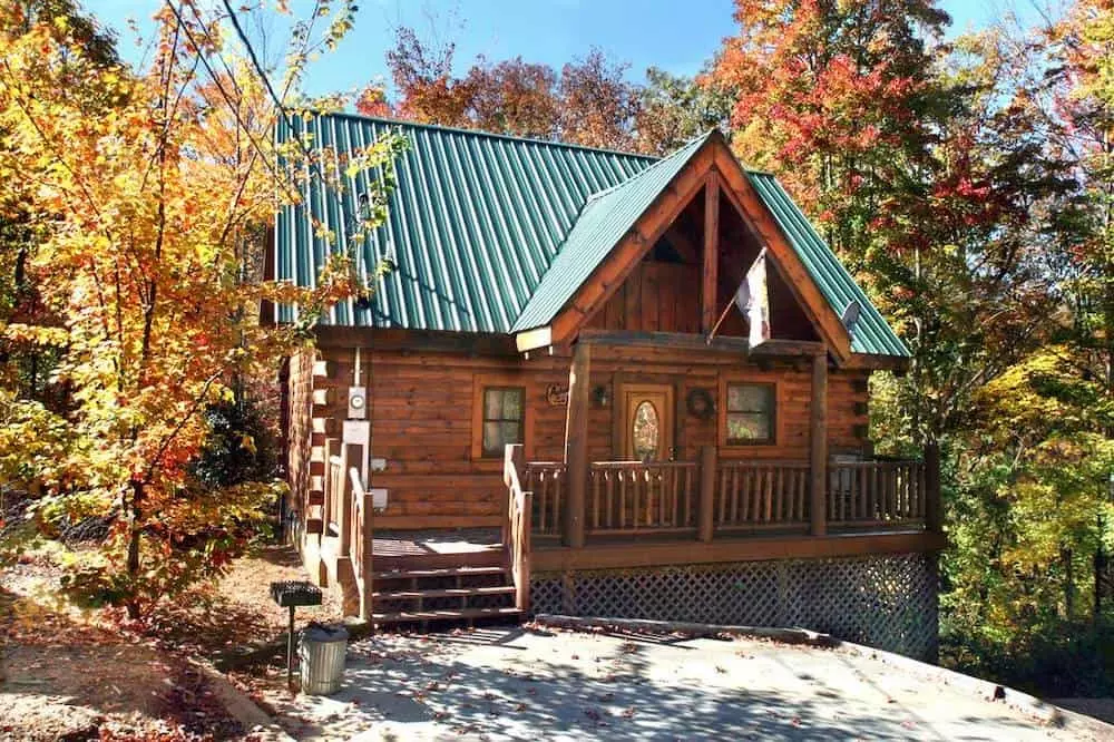 Smoky Mountain cabin in the fall with vibrant colors