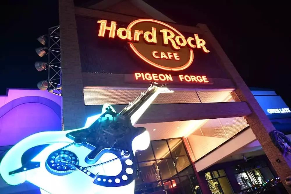 outside of hard rock cafe at night