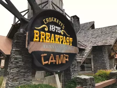 sign for crockett's breakfast camp in gatlinburg