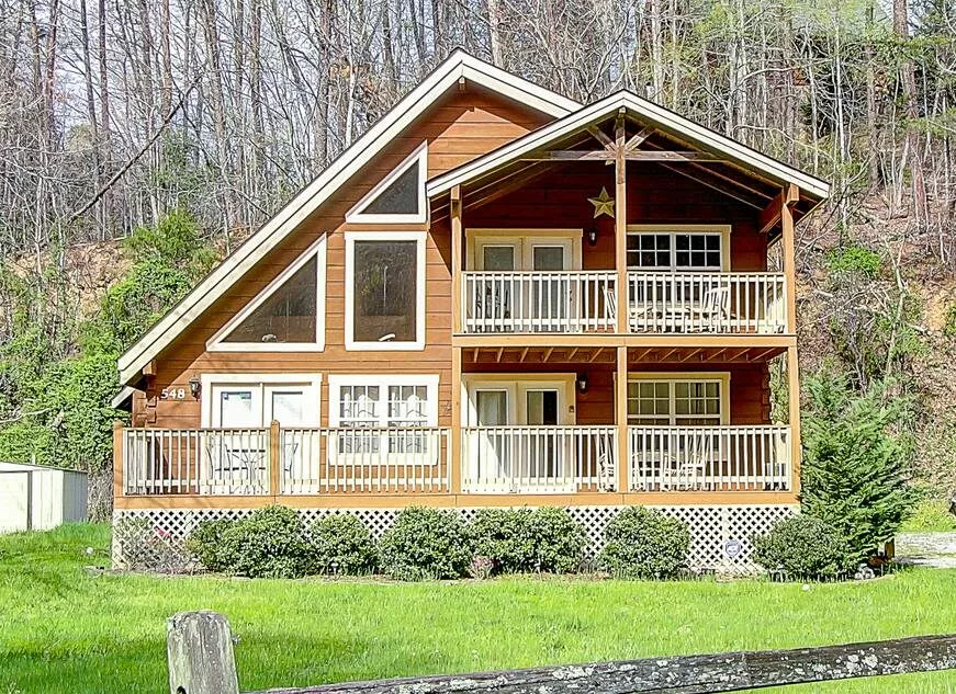 black bear holler cabin