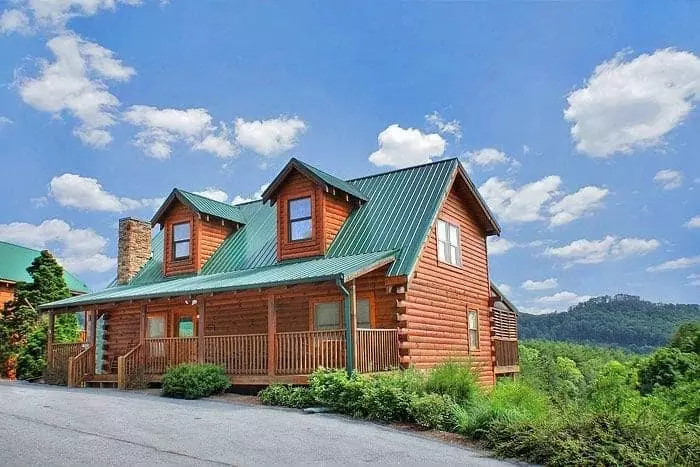 Hollywood In The Hills, one of our Sevier County cabin rentals.