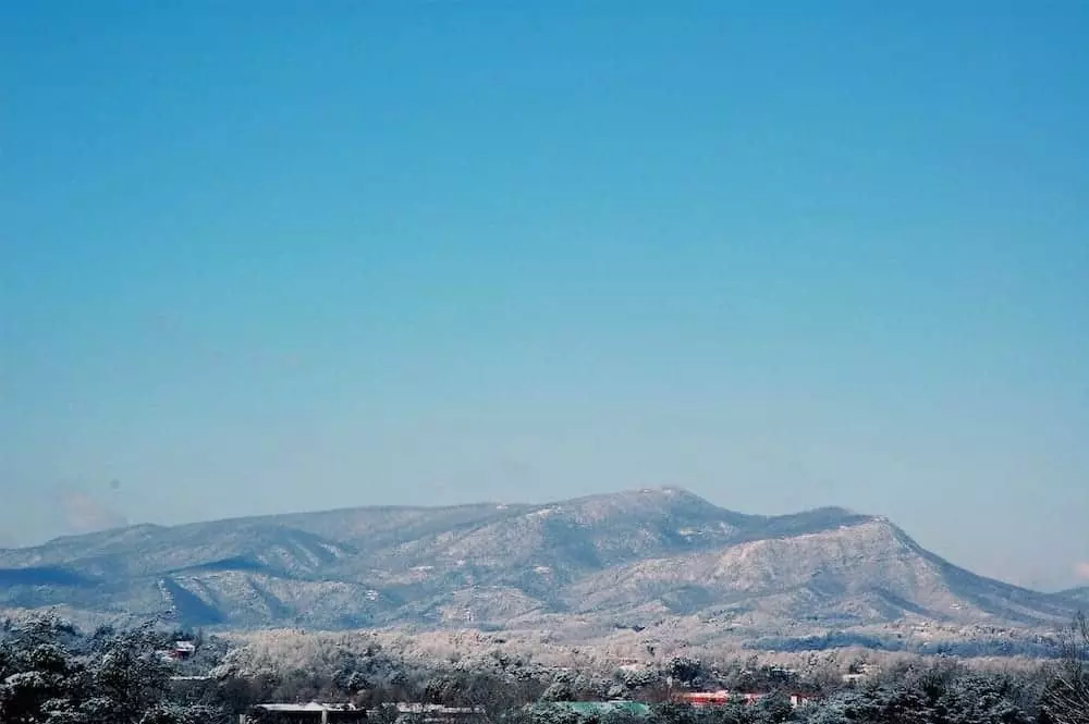 Photographing the mountains is one of the best things to do in Pigeon Forge in winter.