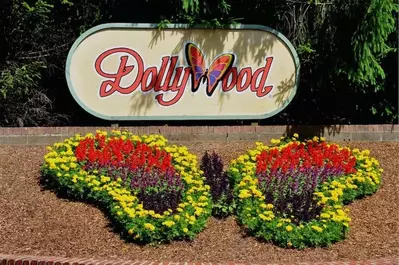 The entrance to the Dollywood theme park.