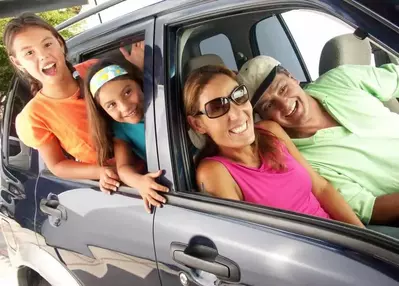 family traveling to a Gatlinburg family reunion