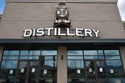 junction 35 kitchen and distillery in pigeon forge