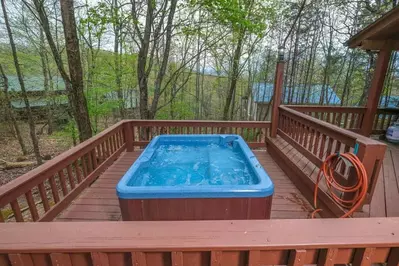 hot-tub-amberwood