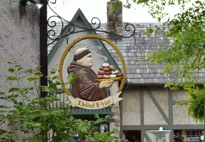 donut friar in gatlinburg