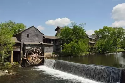 old mill restaurant in pigeon forge