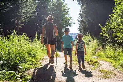 family hiking in the Smoky Mountains