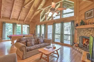 1 bedroom cabin living room