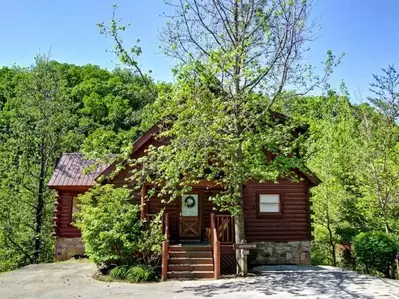 Mountain Pas Cabin in the Smoky Mountains of Tennessee.