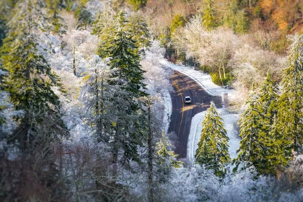 no traffic in the Smoky Mountains winter