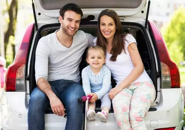 family in car preparing for Smoky Mountain vacation