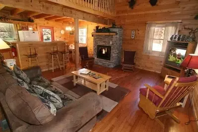 Gatlinburg cabin - Firehouse Retreat