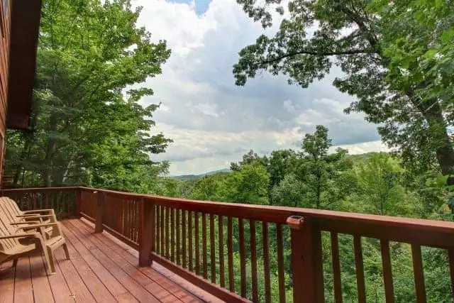 Country Charm cabin view