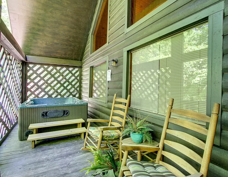 3 Bedroom Cabin Rental in Sevierville Bear Paw