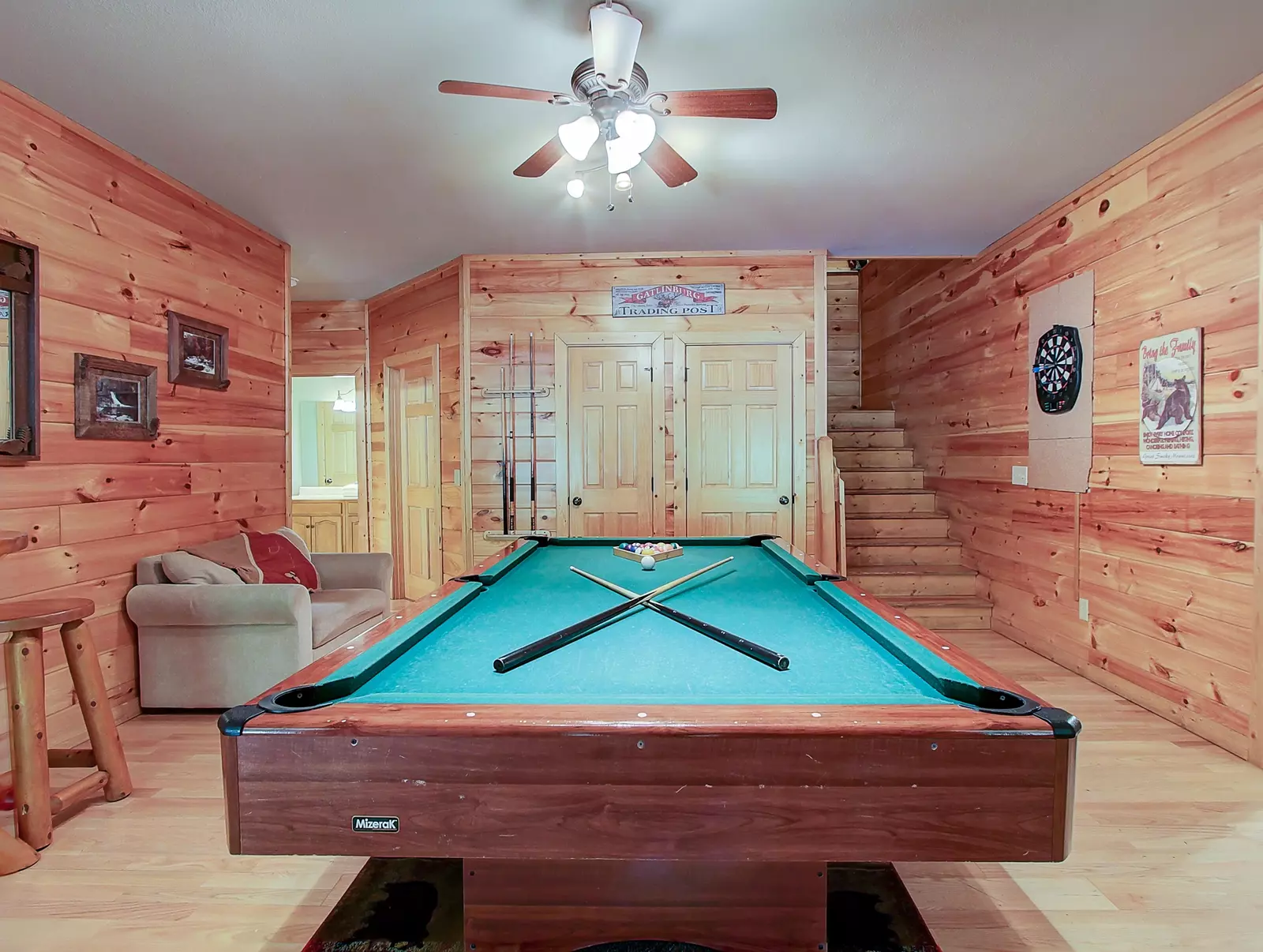 POOL TABLE