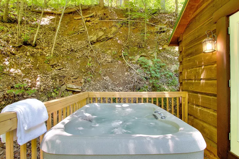 HOT TUB