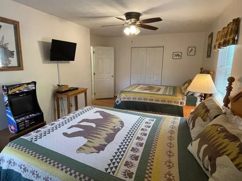 EVERGREEN LODGE