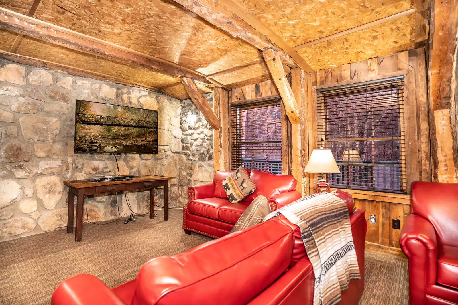 4 Bedroom Cabin Rental in Sevierville Sky Harbor Lodge