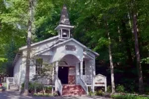 dollywood-chapel-300x200[1]