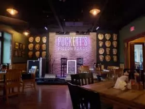 pucketts-stage-300x225[1]