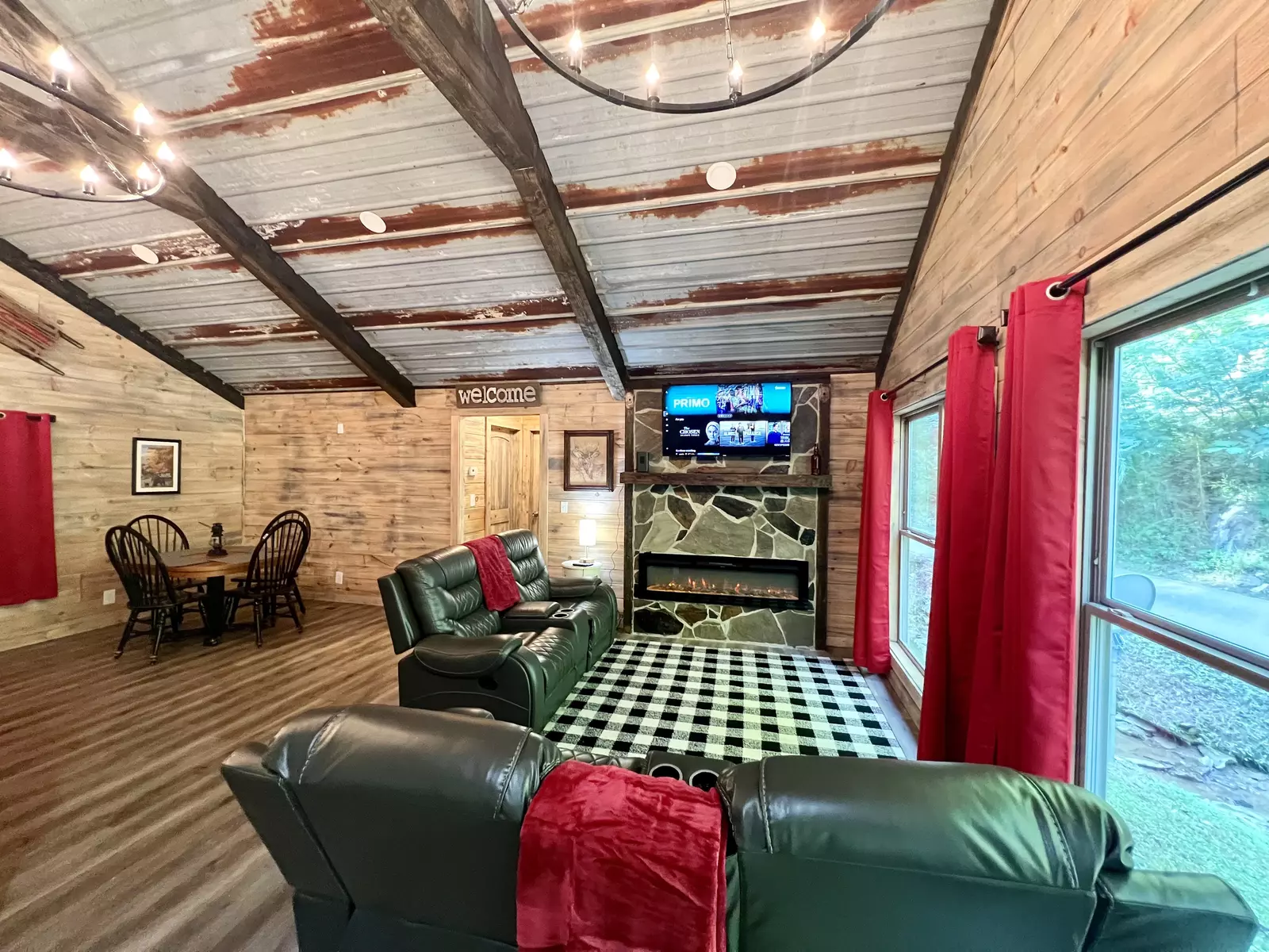 2 Bedroom Cabin Rental in Sevierville Triple A Hideaway