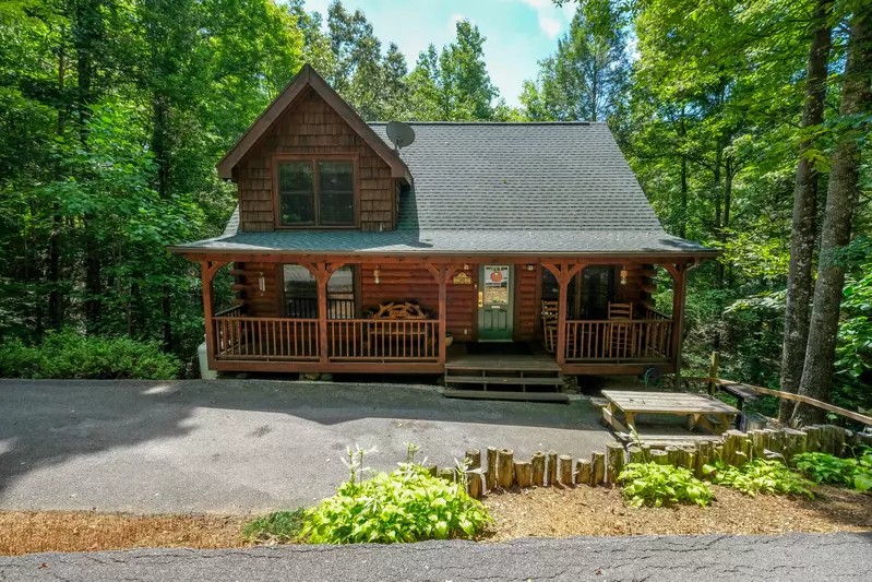 NESTLED INN