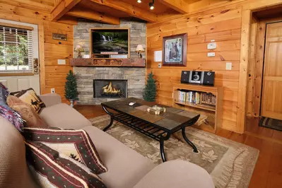 NESTLED INN