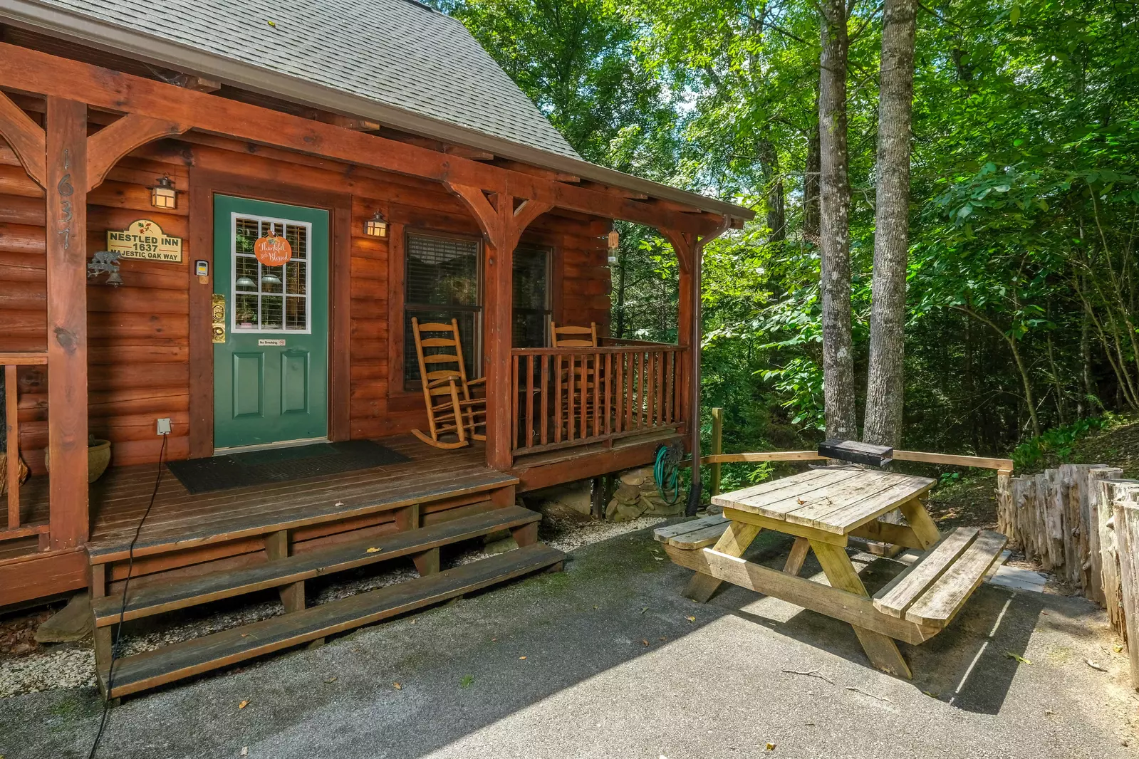 NESTLED INN