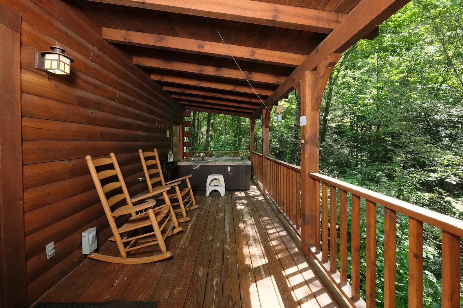 NESTLED INN