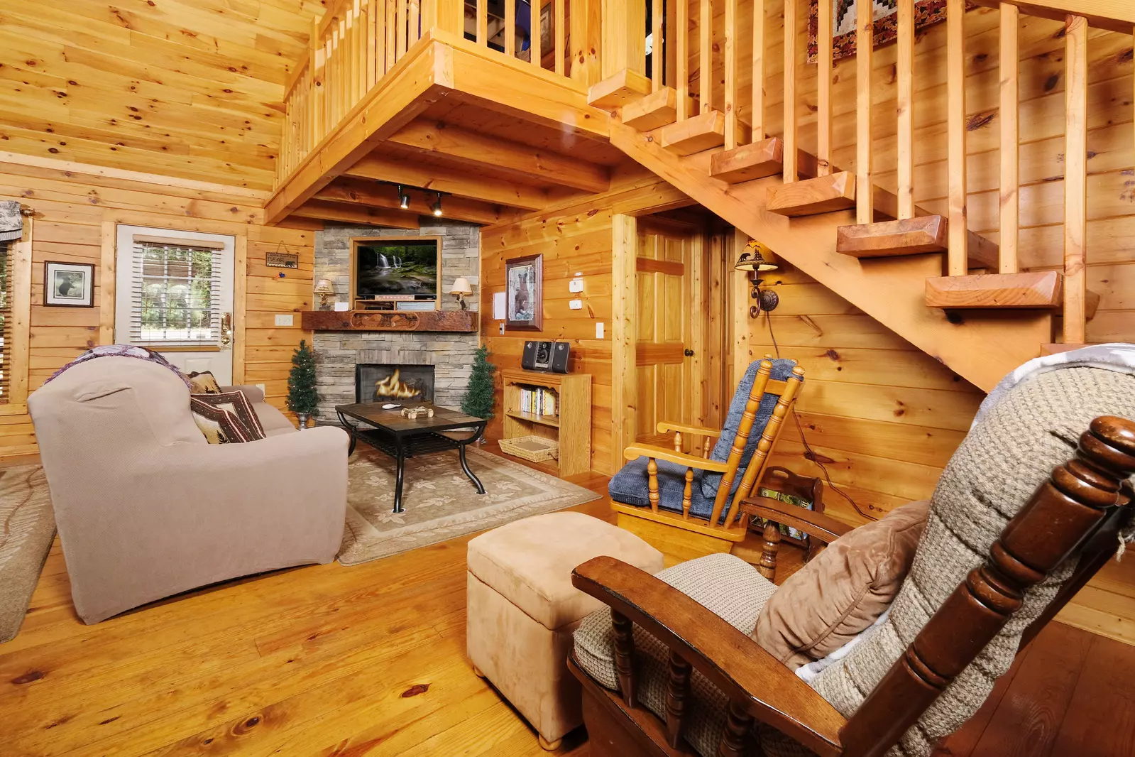 NESTLED INN