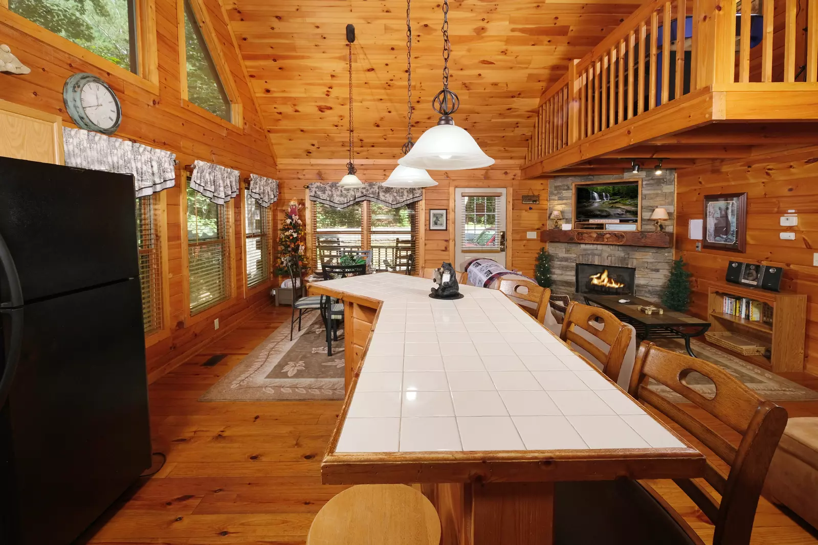 NESTLED INN
