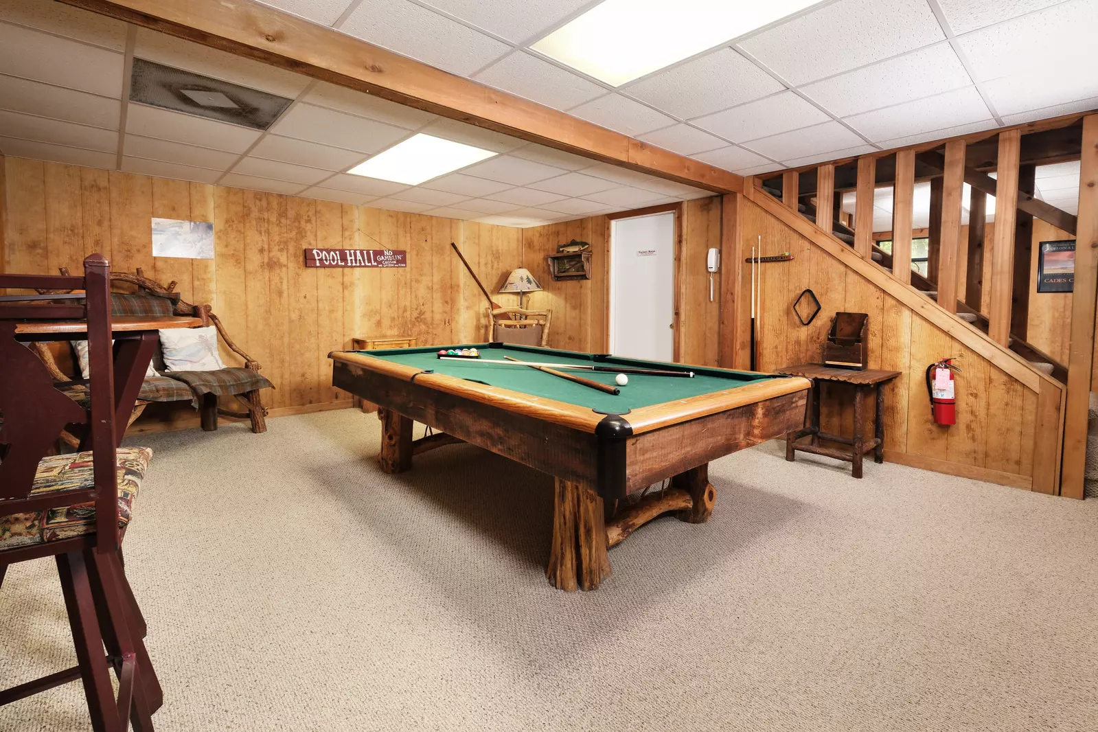 THE LOON'S NEST