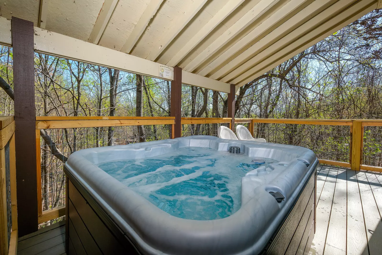 SILVER MAPLE CHALET