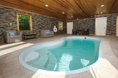 on top of the world is one of the best Smoky Mountain Cabins for Large Families