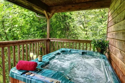 Dreamweaver is one of our 1 bedroom cabins in Gatlinburg TN