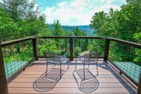 Silver Moon is one of our 1 bedroom cabins in Gatlinburg TN
