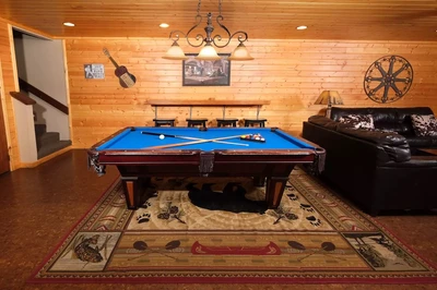 mountain majesty is a 4 bedroom cabin in Gatlinburg