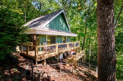 a piece of pardise is one of our 3 bedroom cabins in Gatlinburg