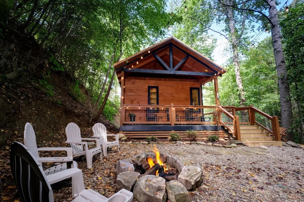 Smokies cabin with fire pit