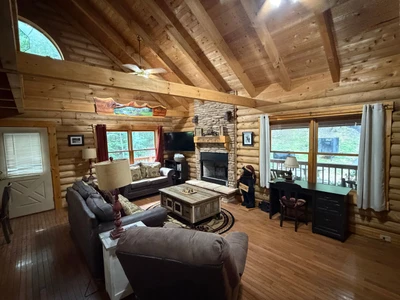 8 Bears Lodge