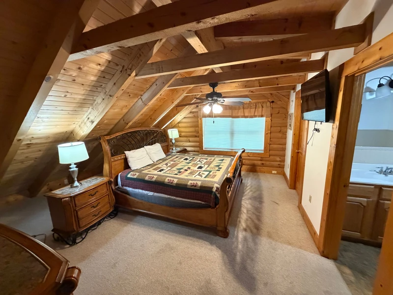 8 Bears Lodge