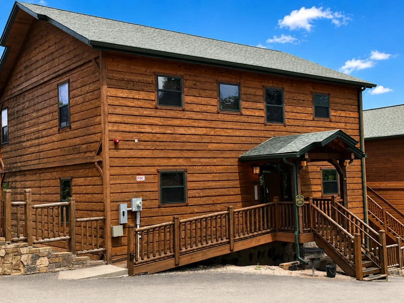 Pool View Lodge
