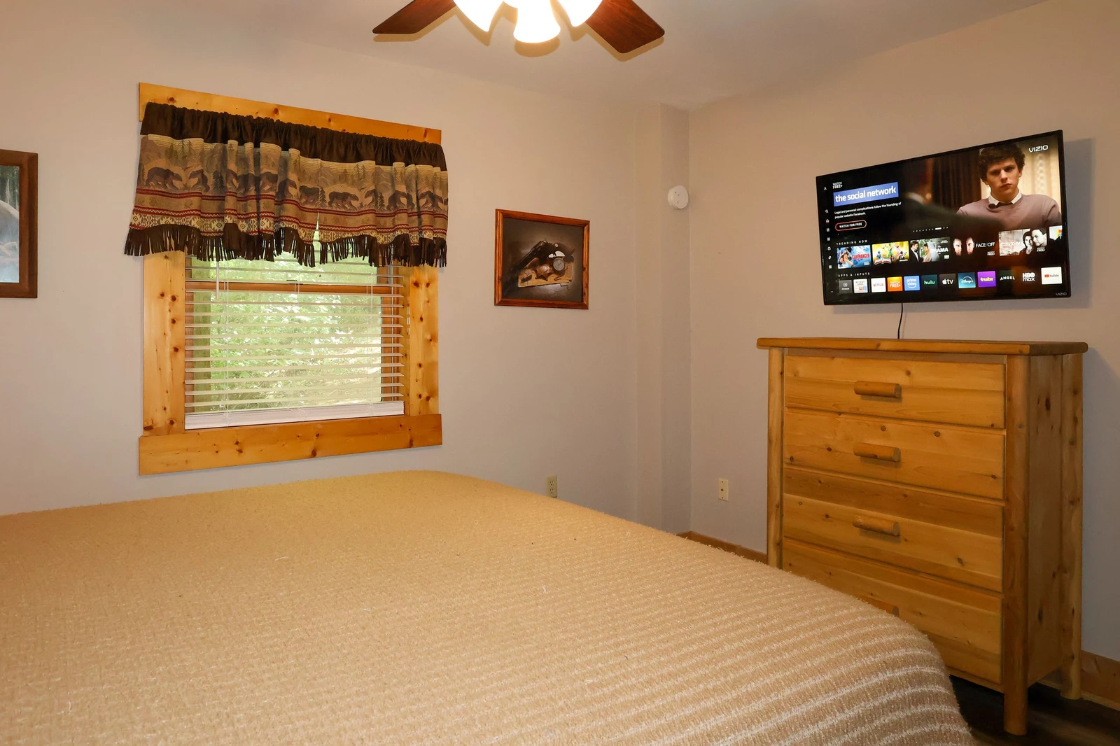 8 BEARS LODGE