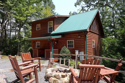 lacking for nothing is one of our best 1 bedroom cabins in the Smoky Mountains