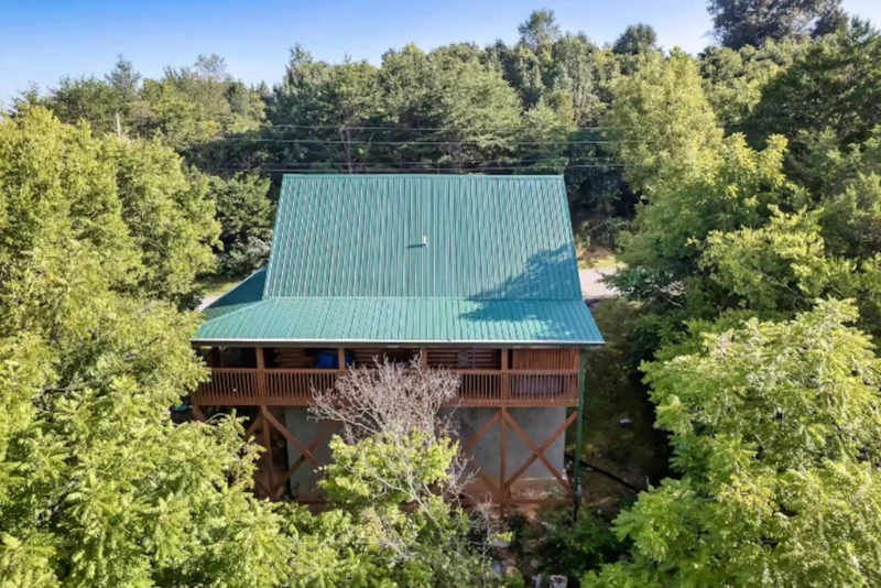 Cabin By The Creek