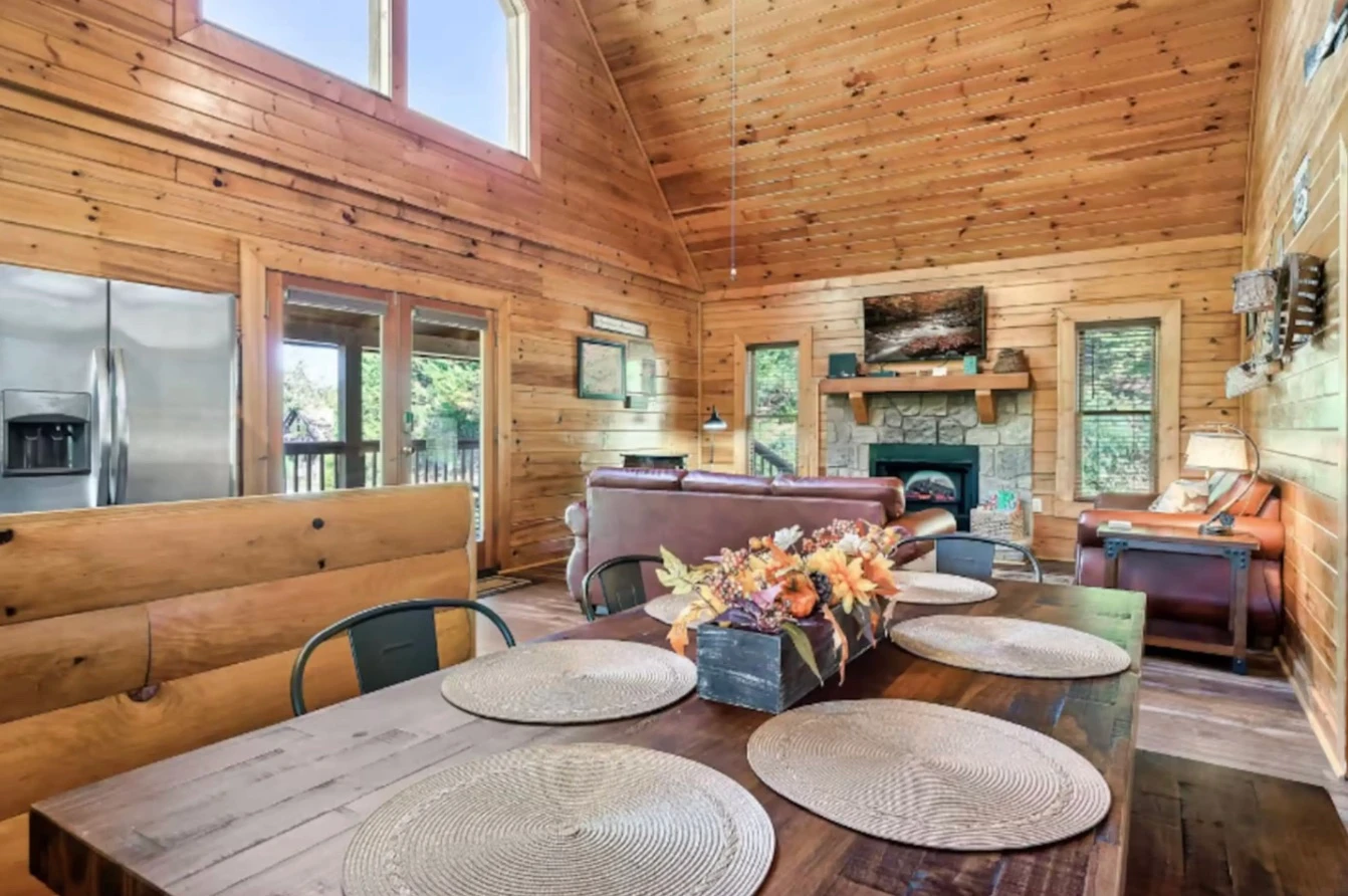 Cabin By The Creek