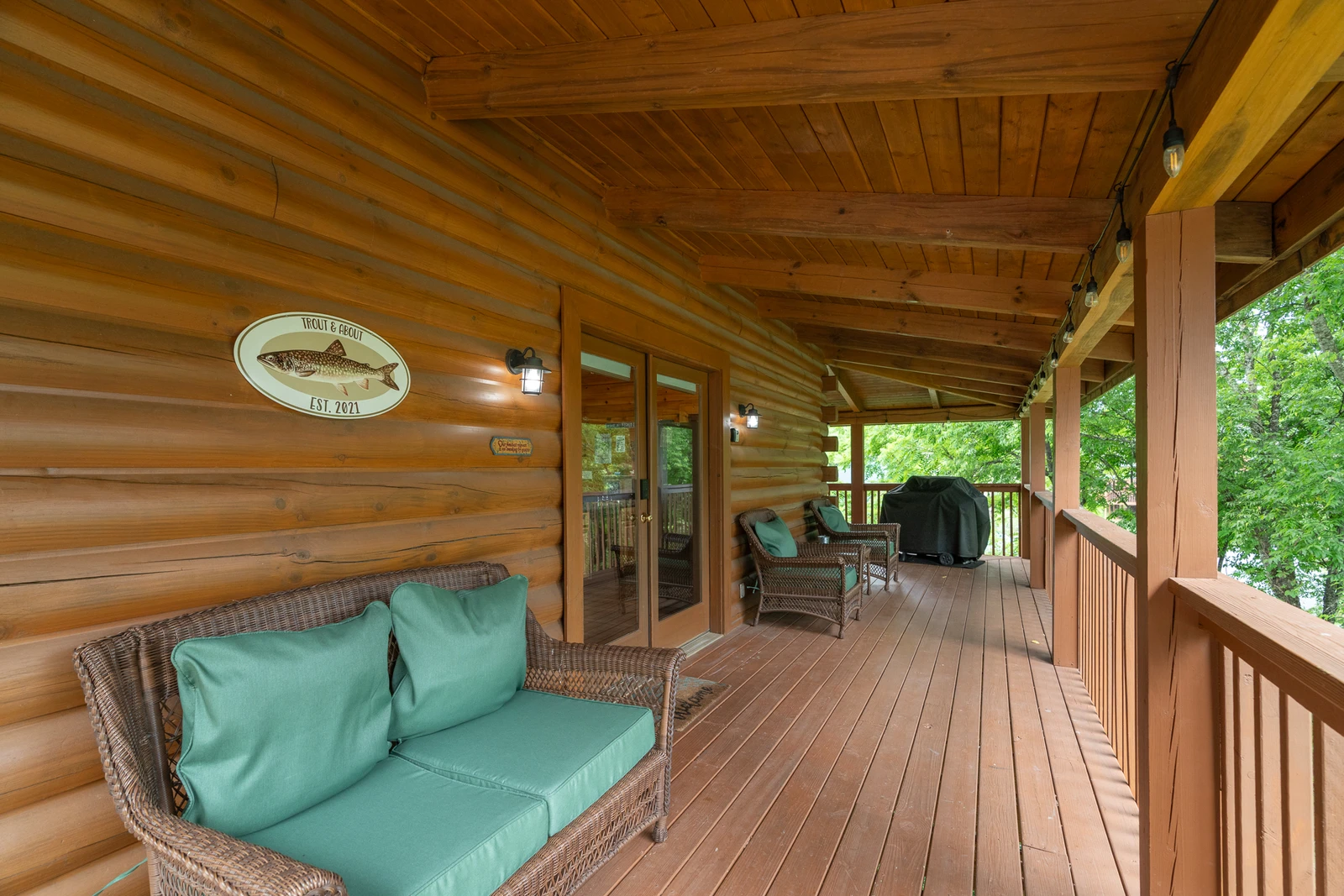 CABIN BY THE CREEK